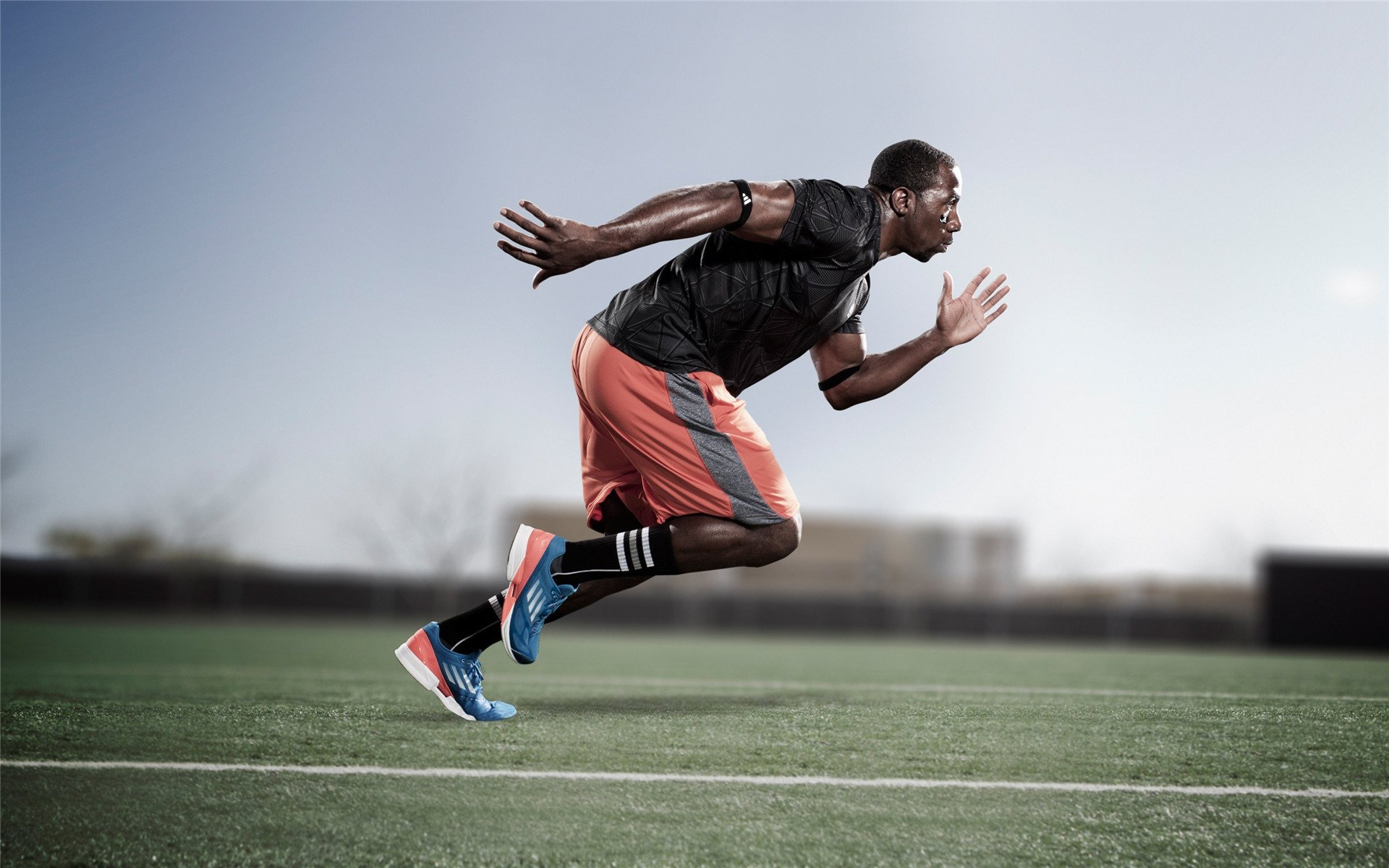 黄潜稳舵破银河，红魔利刃不断锋—现代足球的确定性革命