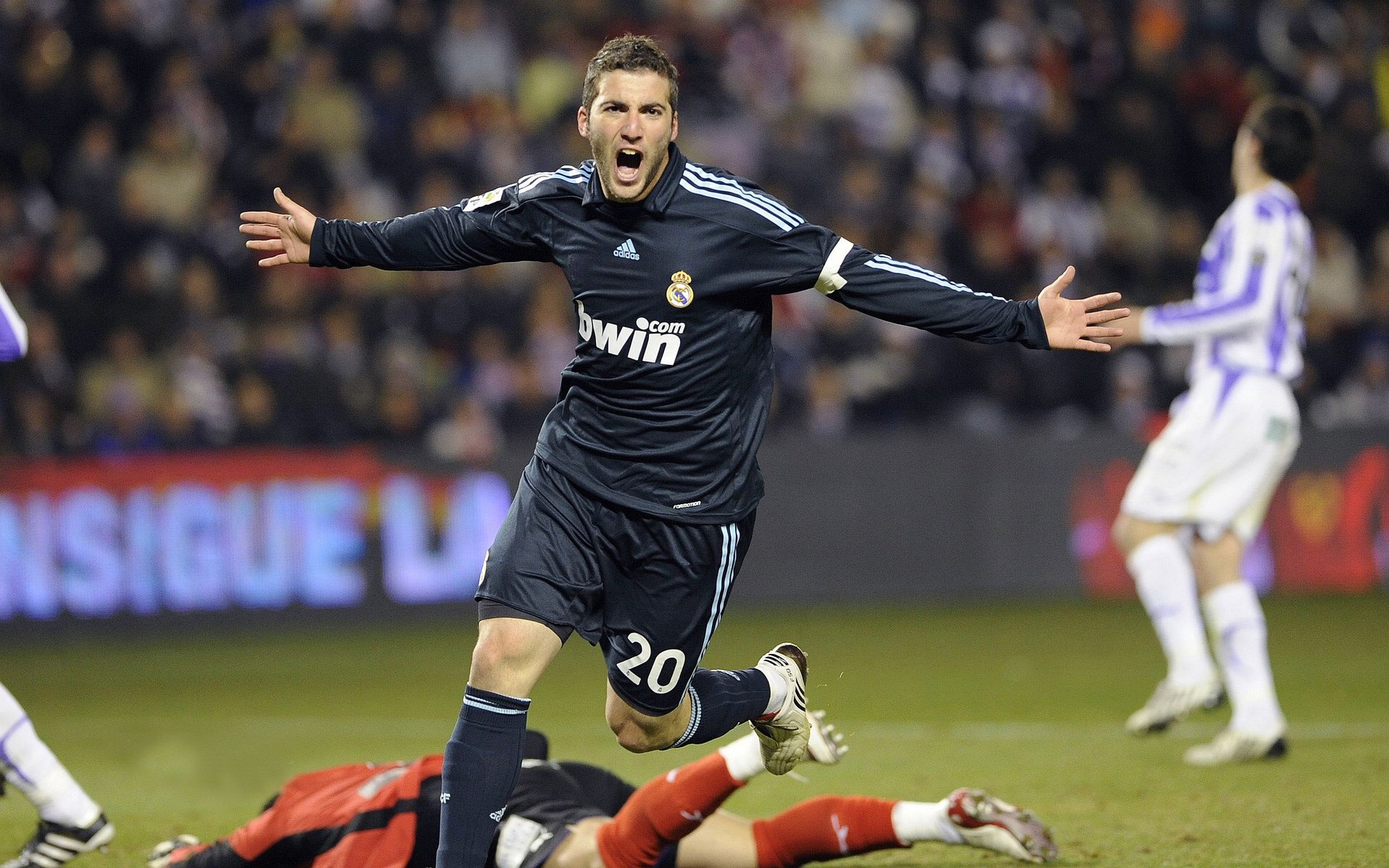 西决生死战之夜，文班亚马全场最佳无争议